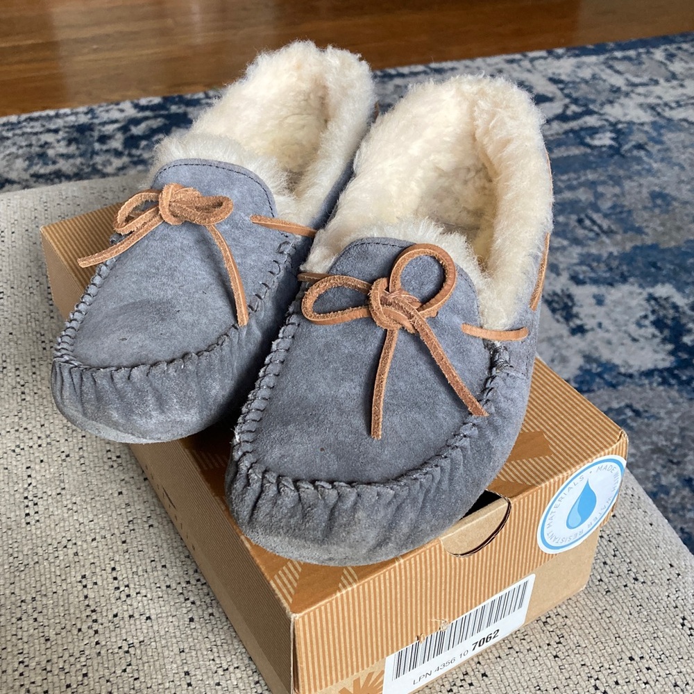 Ugg Dakota Moccasins